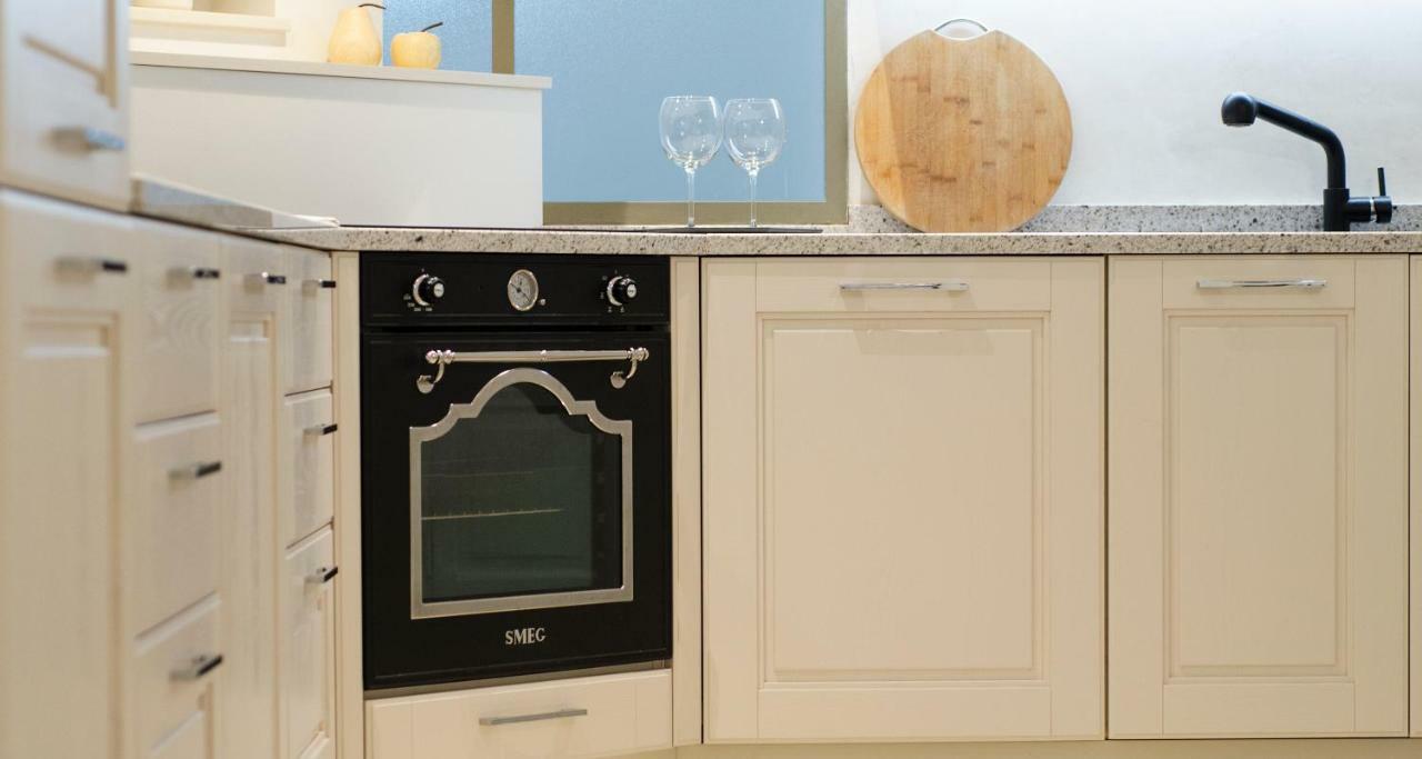 Joivy Splendid 3Br Apt With Parking And Terrace In Como Lake Como Bagian luar foto