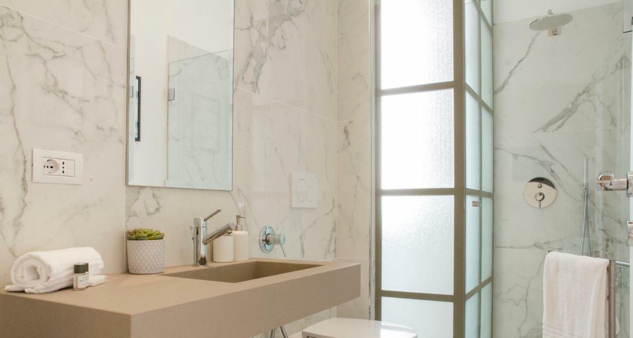 Joivy Splendid 3Br Apt With Parking And Terrace In Como Lake Como Bagian luar foto